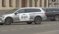 Každý čtvrtý taxikář porušuje pravidla. K práci používají alternativní platformy