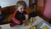 POMOZTE tříleté Nikolce! V Lounech ztratila procesor, díky kterému může slyšet
