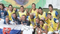 Neymar dal Slovence pohár, ta jím knockoutovala spoluhráčku