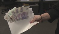 Politici dostanou od ledna přidáno. Nejvíce si polepší starostové a hejtmani