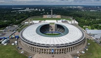 Na fotbalové MS autem a za pár hodin? Ve hře je turnaj blízko Česka