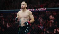 Válka o titul UFC potěšila fanoušky. Pás získal veterán Gaethje