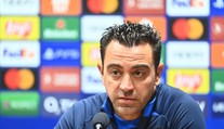 Nečekaný zvrat? Xavi prý z Barcelony letos v létě neodejde
