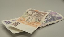 Platební morálka zadlužených Čechů se lepší. Rizikové dluhy má ale každý desátý