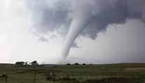 V Polsku řádilo tornádo. Nebezpečný jev způsobil škody