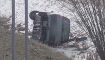 Tragická nehoda na Lounsku. Jeden mrtvý, na místo letěl i vrtulník