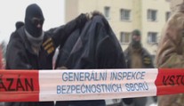 Policisté v Mostě mají problém: Kvůli výtahu hrozí muži vězení
