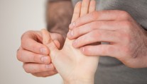 Jednoduchý test s palcem může odhalit, zda trpíte závažnou nemocí