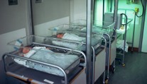 Extrémně vzácný porod: Na svět přišla jednovaječná čtyřčata