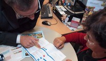 Lidé rozhodli o nejabsurdnějších poplatcích bank. Tyto platby je štvou nejvíc