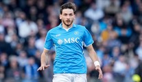 Smlouva na čtyři roky. PSG koupil hvězdného Gruzínce z Neapole
