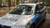 Nevidomý neutonul v řece náhodou. Někdo ho tam strčil, tvrdí policie