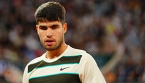 Alcaraz přišel o obhajobu. French Open bude bez španělské hvězdy