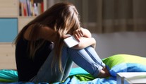 Školačku si vyhlídl dospělý muž. Policie odkryla jeho minulost, skončil ve vazbě