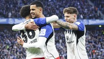 Oslabený Hamburk rozhodl v nastavení. Freiburg spustil kanonádu