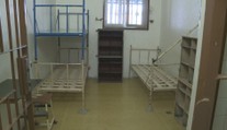 Věznice jsou přeplněné! Nové ale stavět nebudou, ani v Králíkách