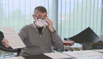 Zákon o evidenci majitelů je fraška, tvrdí Piráti. Chrání prý jen Babiše