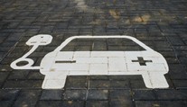 Převrat v elektromobilitě? Toyota prý už letos předvede revoluční baterii