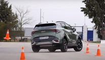 V náročném testu řada moderních aut pohoří. Tohle SUV ale překvapilo