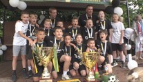 Fotbalový zázrak z Davle. Podruhé za sebou rozdrtila týmy z celé republiky