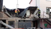 Dům v Litovli zničil výbuch plynu. Těžce popáleného muže odvezl vrtulník