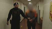 Na Chodově se muž pokusil znásilnit desetiletou dívku. Zachránil ji soused