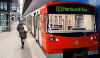 Mrazivý případ: Muž náhle vtáhl cizí ženu pod metro, oba zemřeli