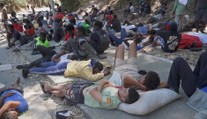 Ceuta se pomalu vzpamatovává. Tisíce migrantů ale stále zůstávají