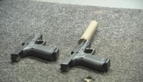 Senát chce zákaz tlumičů. Zbraňový zákon se vrátil poslancům