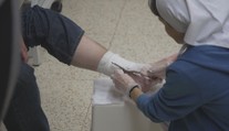 Stovky lidí by mohly přijít o lékaře. Stát na ordinace přestal přispívat