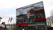 Covid-19 s námi bude ještě nejméně půl roku, tvrdí lékařský expert