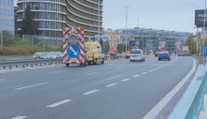 Řidiče v Praze čekají delší kolony. Začíná oprava Nuselského mostu