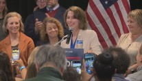 Soudní volby ve Wisconsinu vyhrála kandidátka demokratů. Trumpův muž uznal porážku