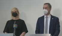 Některá opatření nedávají smysl, ten chaos musí skončit, tvrdí Pecková