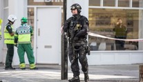 Atentátník z metra skončil u soudu. Bombu vyrobil u pěstounů