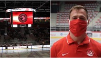 Hokejoví Oceláři vyrábějí roušky. Ke strojům zasedly i manželky hráčů
