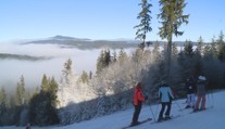 Lyžařům počasí hraje do karet. Skiareály otevírají další sjezdovky