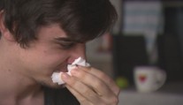 Covid ustupuje, nahrazuje ho ale chřipka. Počet těžkých případů stoupá