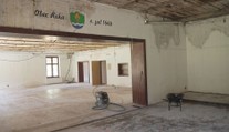 Deště v obci poškodily úřad. Úředníci se přestěhovali do hospody
