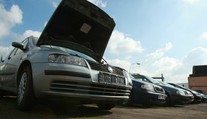 Bojíte se, že koupíte stočené auto? Poradíme, jak se riziku vyhnout