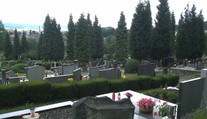 Nejen domy, ale i hřbitovy. Stát přispěje na hroby poničené tornádem