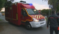 Útočník sťal u Paříže jiného muže, policie má podezření na teror!