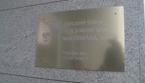 Ředitel se vzepřel nařízení. Odmítá testovat žáky a nepožaduje roušky
