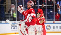 Hudáček si podmanil KHL: Chytá skvěle, jeho děkovačky se staly hitem