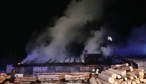V Uherském Brodě vzplála truhlárna, vyjelo k ní pět jednotek!