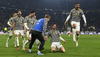 Juventus přehrál AS Řím. AC Milán zachránil jediný gól Pulisice