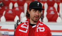 Sagan se postaral o slavnostní výkop v Ligue 1. Pak sledoval výhru Lille