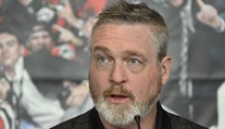 Islanders mění trenéra. Lamberta nahradil Patrick Roy