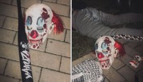 Scény jako z hororu! Muž v masce klauna ohrožoval v Nitře pálkou lidi