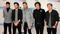 Strach o bývalého zpěváka One Direction. Na pódiu se začal dusit